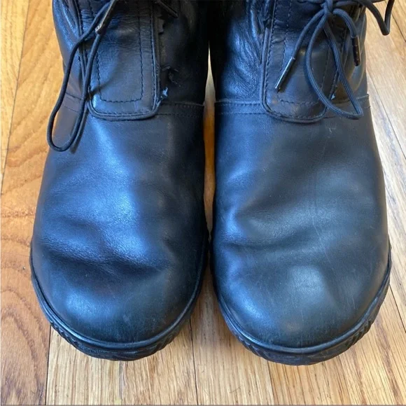 SOREL Black Leather Ruched Winter Boots - Picture 6 of 10